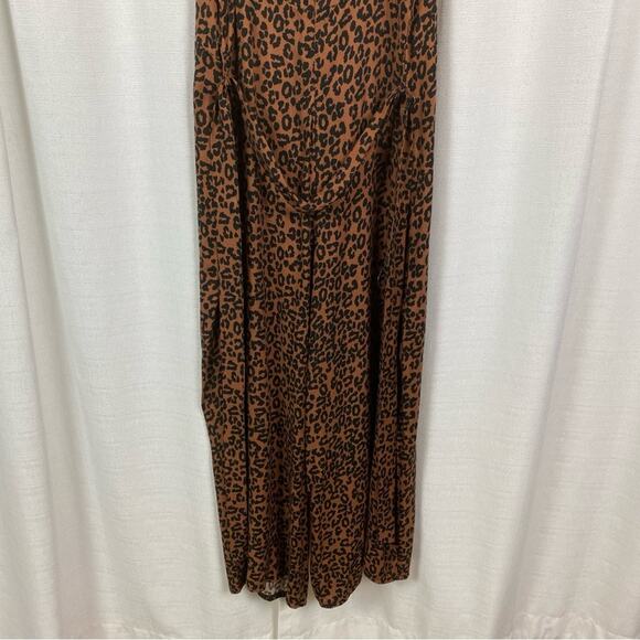 American Eagle Brown Leopard Print Wide Leg Cropped Jumpsuit Sz.M NWT - Picture 12 of 15